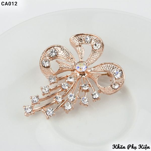 Mua cài áo đẹp ở đâu TP HCM ?