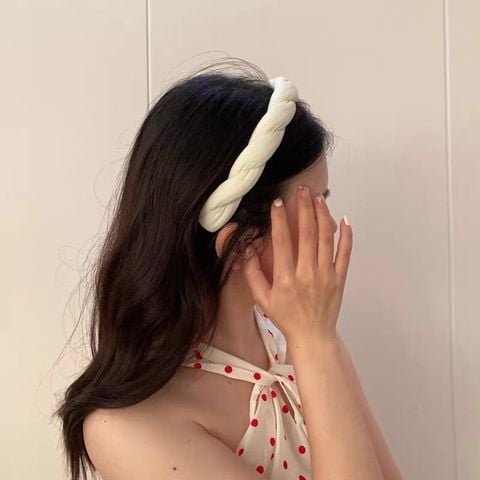 Băng đô cài tóc bện thắt bím màu trắng Lagu Khăn Phụ Kiện, bờm tóc phong cách Hàn Quốc cho nữ đẹp cao cấp sang trọng- Mẫu #4 Băng đô xoắn ốc