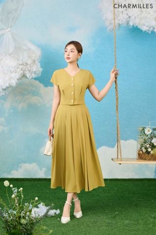 Chân váy xếp ly dáng xòe