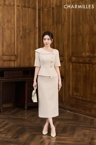 Chân váy sẻ gấu