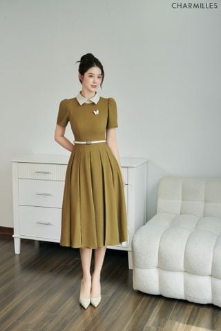 Đầm xếp ly đính cài