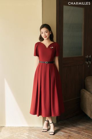 Đầm cổ cách điệu phối vạt ly