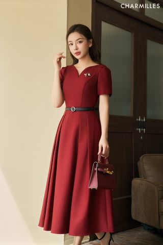 Đầm cổ cách điệu phối vạt ly