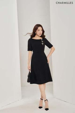 Đầm cổ thuyền đính nơ ngọc