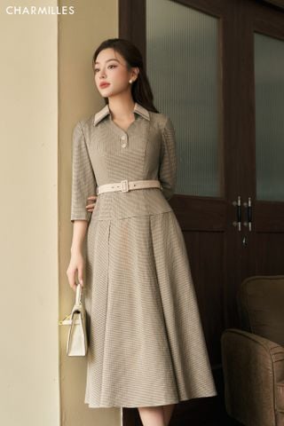 Đầm cổ Y cách điệu