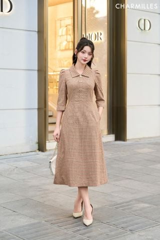 Đầm kẻ phối khuy đôi