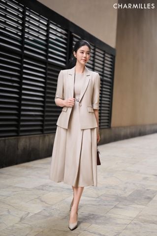 Đầm sát nách mí eo