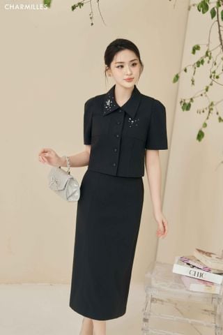 Chân váy bút chì sẻ gấu sau