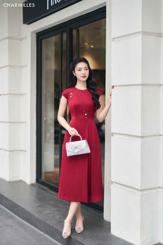 Đầm tay chờm đính cườm