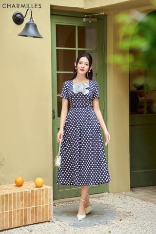 Đầm chấm bi đính nơ ngực