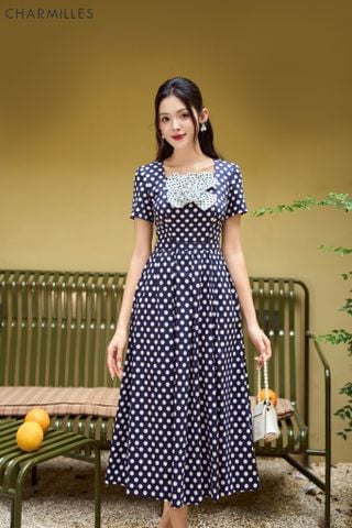 Đầm chấm bi đính nơ ngực