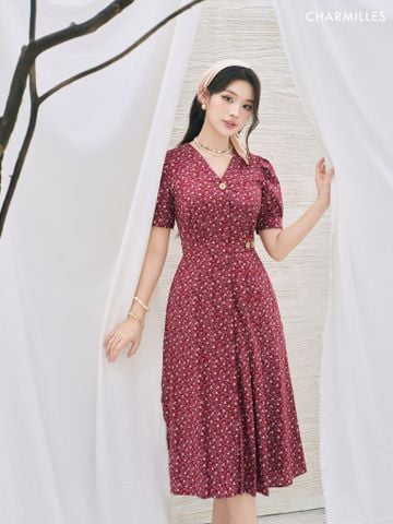 Đầm cổ tim đính khuy eo
