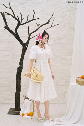 Đầm ren thêu đai nơ