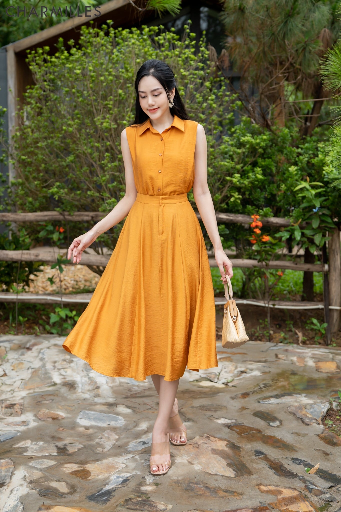 CV Khóa Trước Thời Trang CHARMILLES