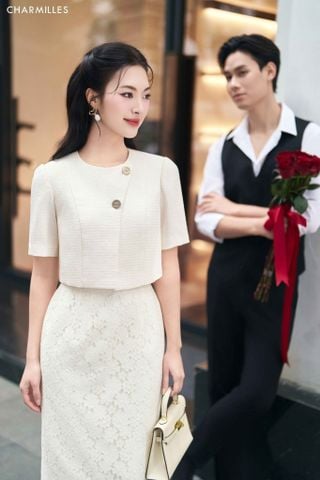 Áo croptop vạt chéo