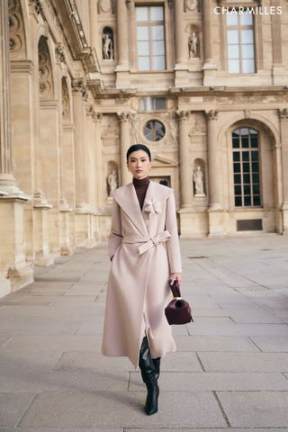 Manto handmade ngực hoa