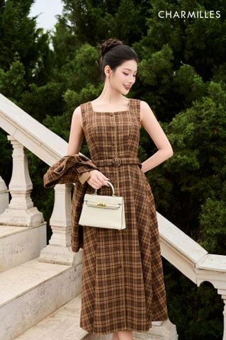 Đầm kẻ phối khuy bọc