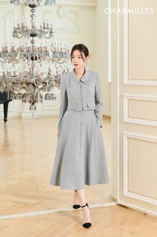 Chân váy phối khuy bọc