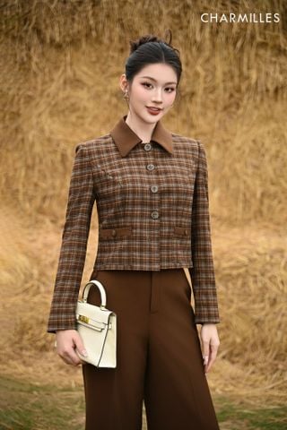 Áo vest sọc cổ phối