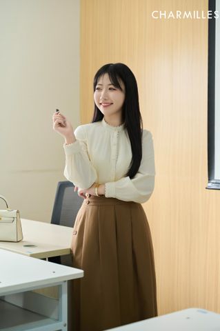 Áo phối viền cổ
