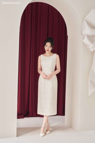 Đầm cổ thuyền đính kim sa