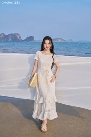 Đầm ren thêu xếp ly tầng