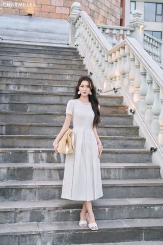 Đầm xếp ly phối tay lệch