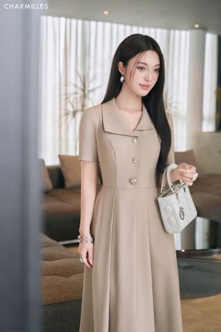 Đầm cổ bẻ sole