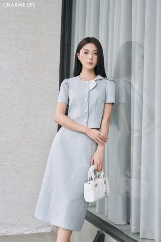 Chân váy chiết cạp thêu hoa