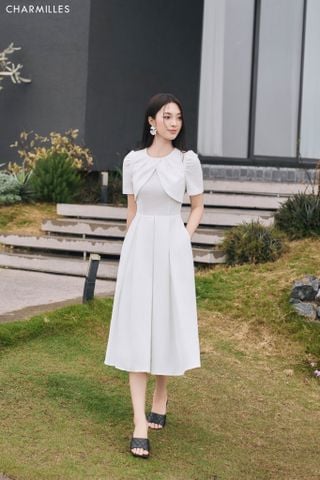 Đầm dáng xoè nẹp ngực