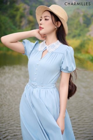 Đầm dáng xòe phối cổ ren