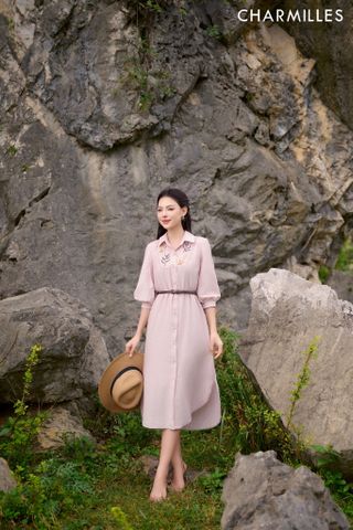 Đầm tay lỡ thêu hoa