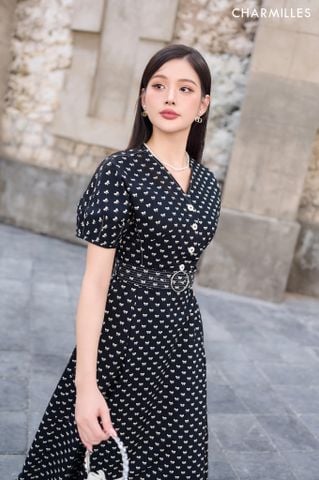 Đầm hoa phối đai diễu chỉ