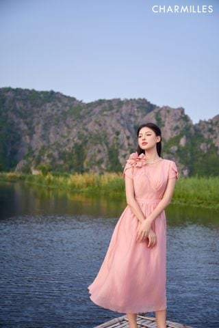 Đầm dáng xoè búp sen