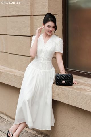 Đầm cổ V ngực phối tua