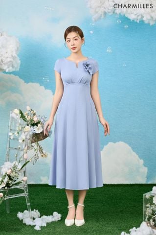 Đầm xếp ly hoa ngực