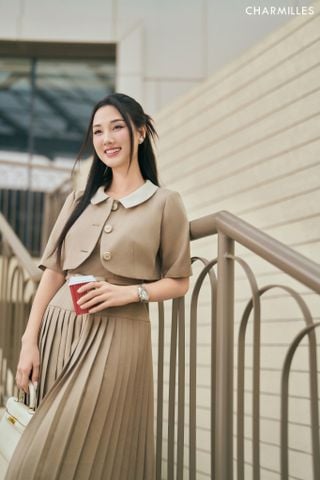 Áo croptop phối khuy