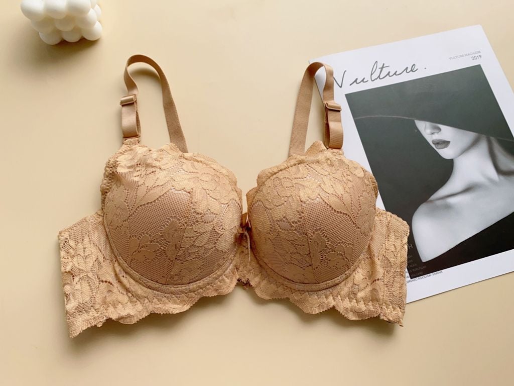 Áo Ngực Mút Mỏng, Nâng Đỡ Ngực, Tạo Khe Chống Chảy Xệ, Hoa Văn Tinh Tế, E557-4, Đồ Lót 12H