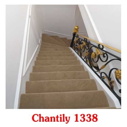  Trải thảm cầu thang nhà anh Hiếu quận 10 