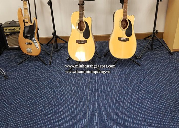  Trải thảm trường học với MAX 655 