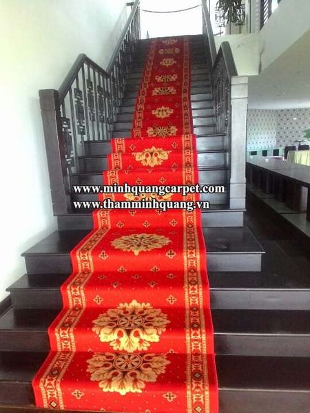  Trải thảm cầu thang khách sạn Nha Trang 