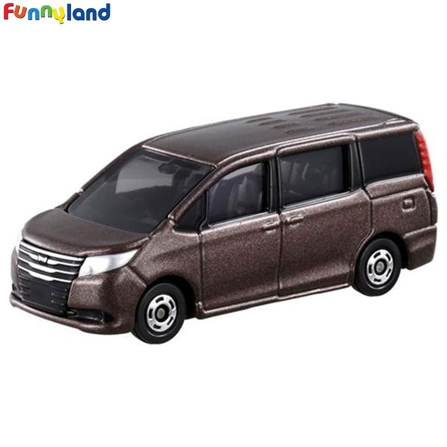  35-6 Toyota Noah 