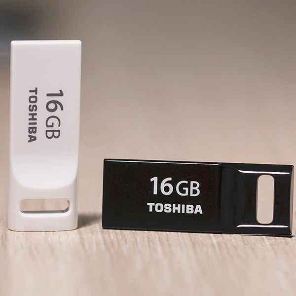 USB Toshiba 16GB