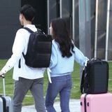  HAWEEL 14W Bảng điều khiển năng lượng mặt trời Túi đựng máy tính xách tay có tay cầm và cổng sạc USB tối đa 5V / 2.1A (Đen) 