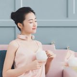  Dụng cụ xoa bóp vai và cổ thông minh PGG Vật lý trị liệu cột sống cổ PGG Sưởi ấm Dụng cụ bảo vệ cổ đa chức năng, Kiểu dáng: Không có miếng dán (Trắng) 