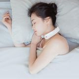  Dụng cụ xoa bóp vai và cổ thông minh PGG Vật lý trị liệu cột sống cổ PGG Sưởi ấm Dụng cụ bảo vệ cổ đa chức năng, Kiểu dáng: Không có miếng dán (Trắng) 