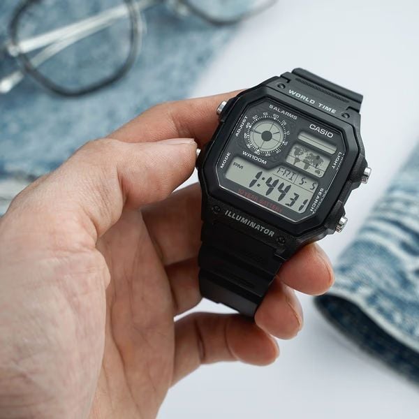  Casio AE-1200WH-1AVDF - Uy tín từ 2009, Tem vàng chống giả, Bảo hành 1 năm, Pin miễn phí trọn đời 