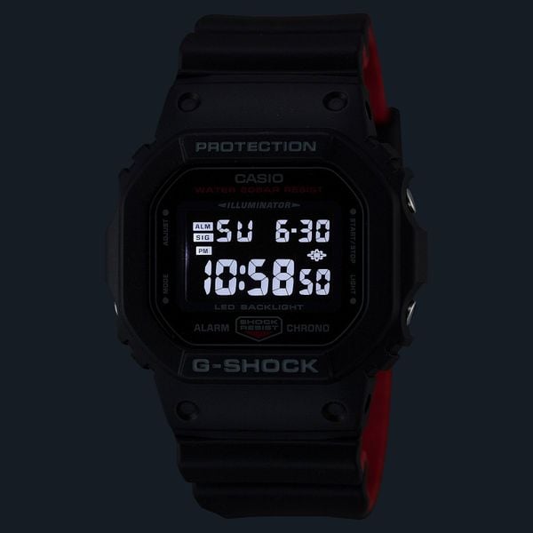  Casio G-Shock DW-5600UHR-1DR - Uy tín từ 2009, Tem vàng chống giả, Bảo hành 5 năm, Pin miễn phí trọn đời 