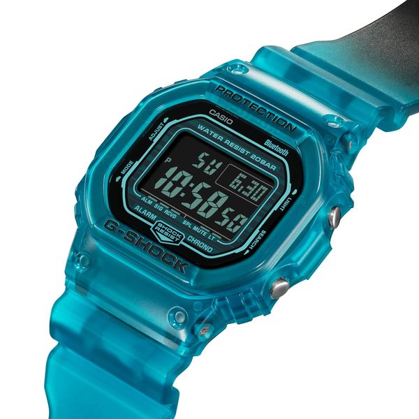  Casio G-Shock DW-B5600G-2DR - Uy tín từ 2009, Tem vàng chống giả, Bảo hành 5 năm, Pin miễn phí trọn đời 