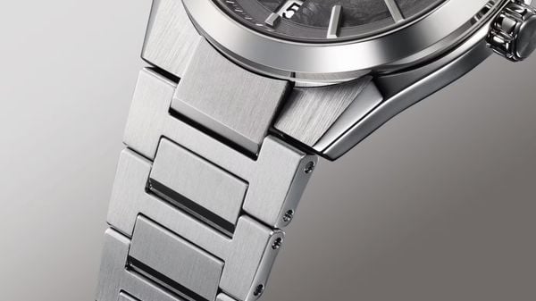  Đồng hồ cơ Casio Edifice EFK-100CD-1A - Uy tín từ 2009, Tem vàng chống giả, Bảo hành 1 năm, Pin miễn phí trọn đời 